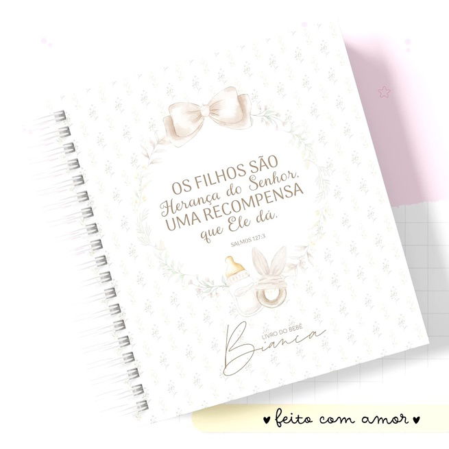 livro com nome de menina e mensagem de fé na capa